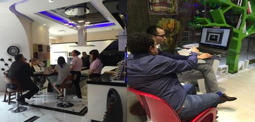 帝金御設計師與客戶溝通定制需求，現場圖例